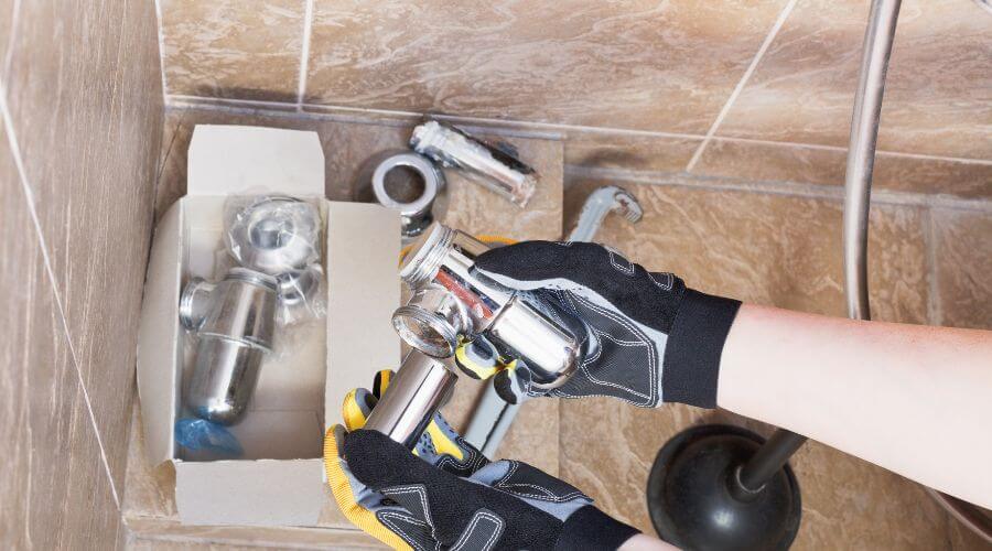 Expert Emergency Roof Repairs services in Idleyld Park, OR